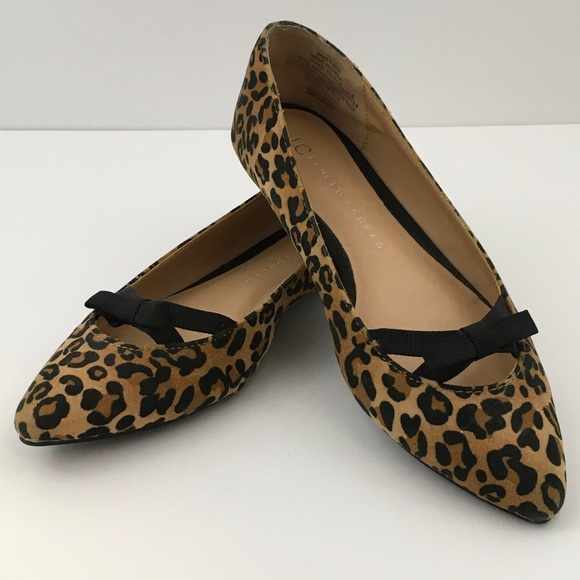 leopard flats with bow